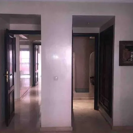Appartement Tout Confort Avec Possibilite Transport Aeroport Marrakesh Exterior photo